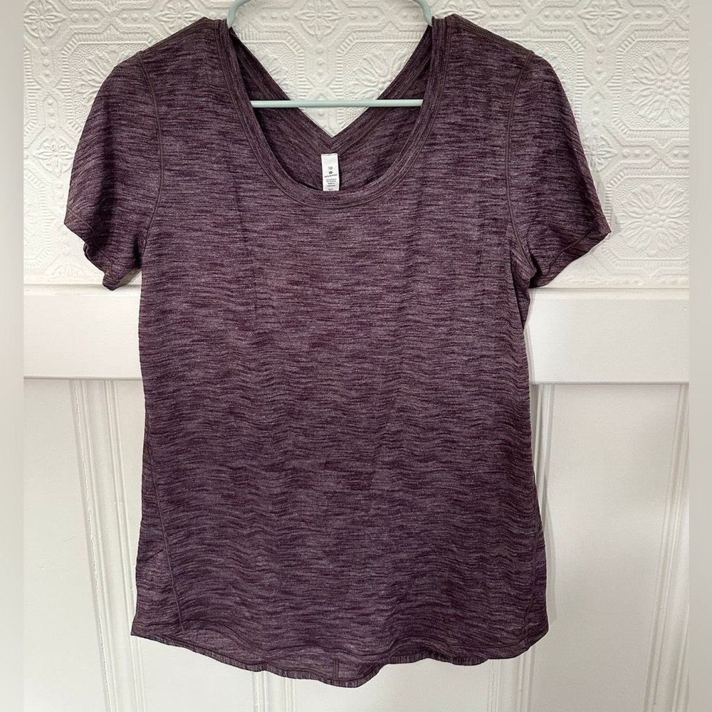 Lululemon Tee